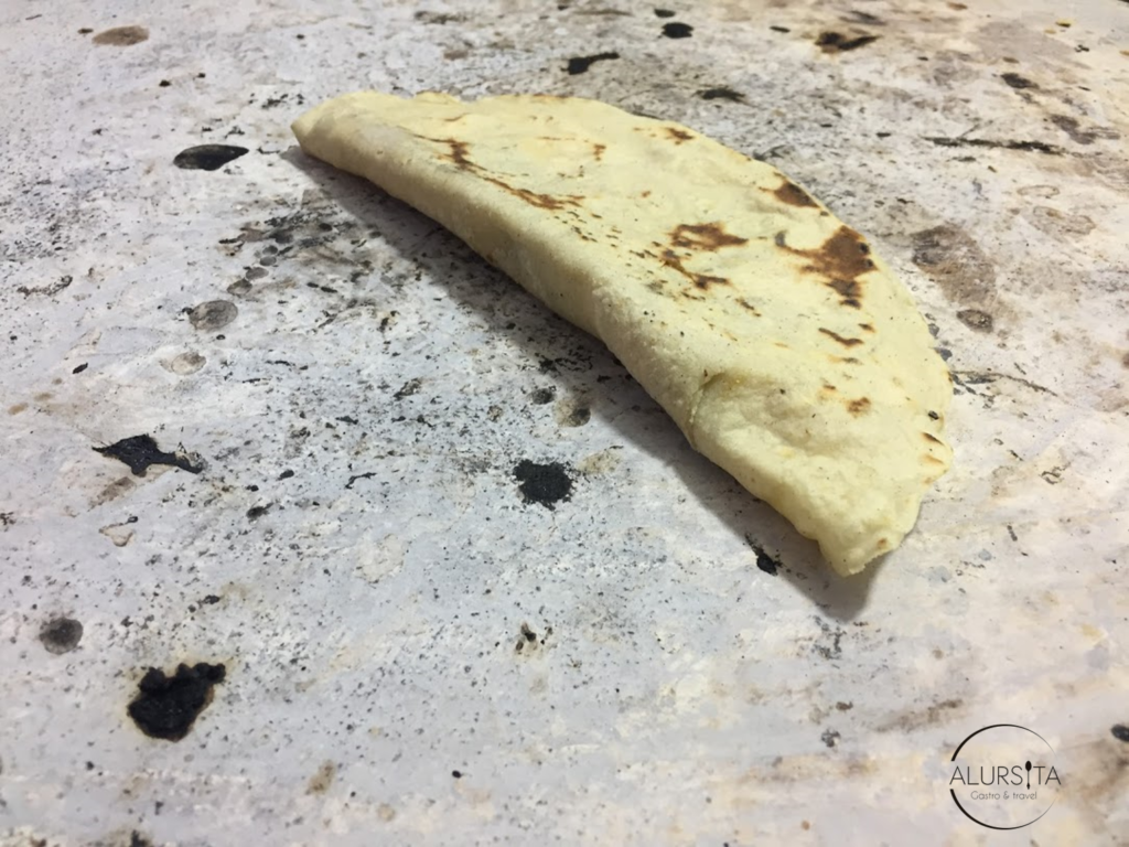 7 lugares en donde debes comer en Oaxaca Empañadas del Camen Alto